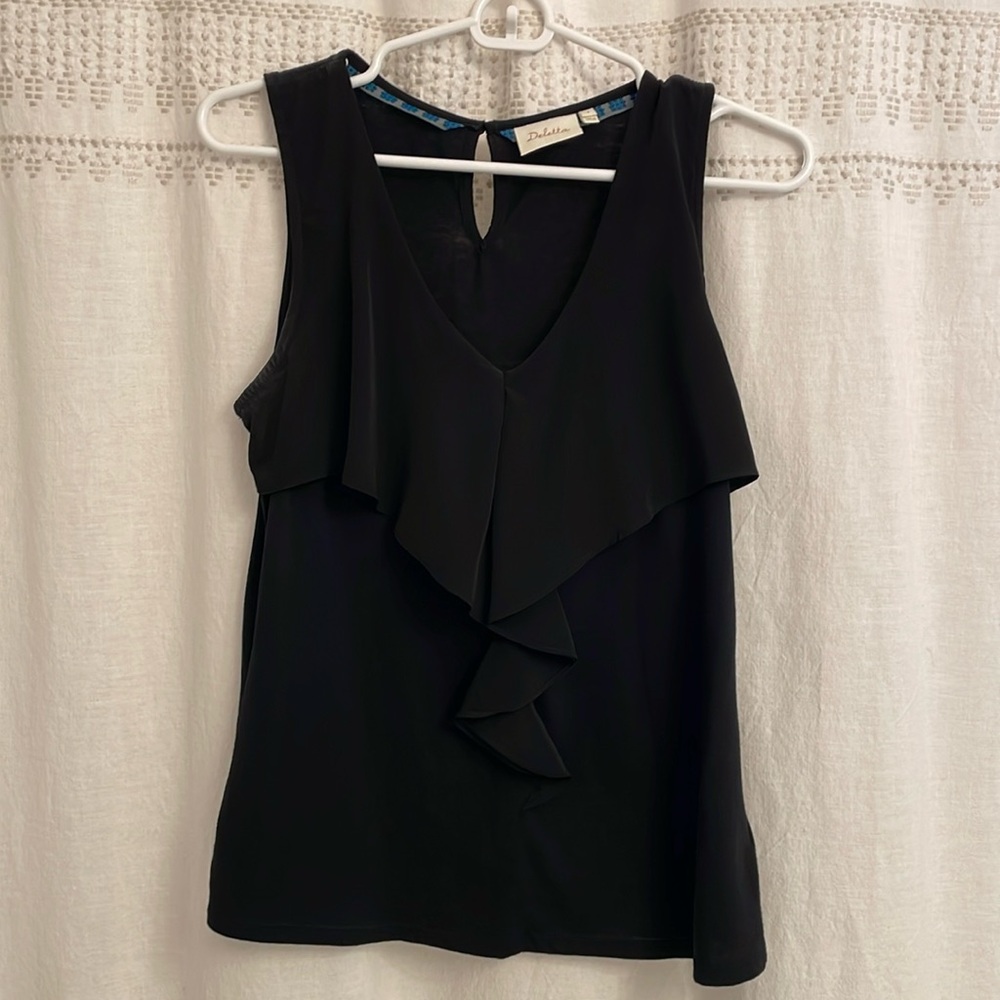 NEW! NEVER WORN! Deletta V Neck Ruffle Front Tank Top - Size S - Black
